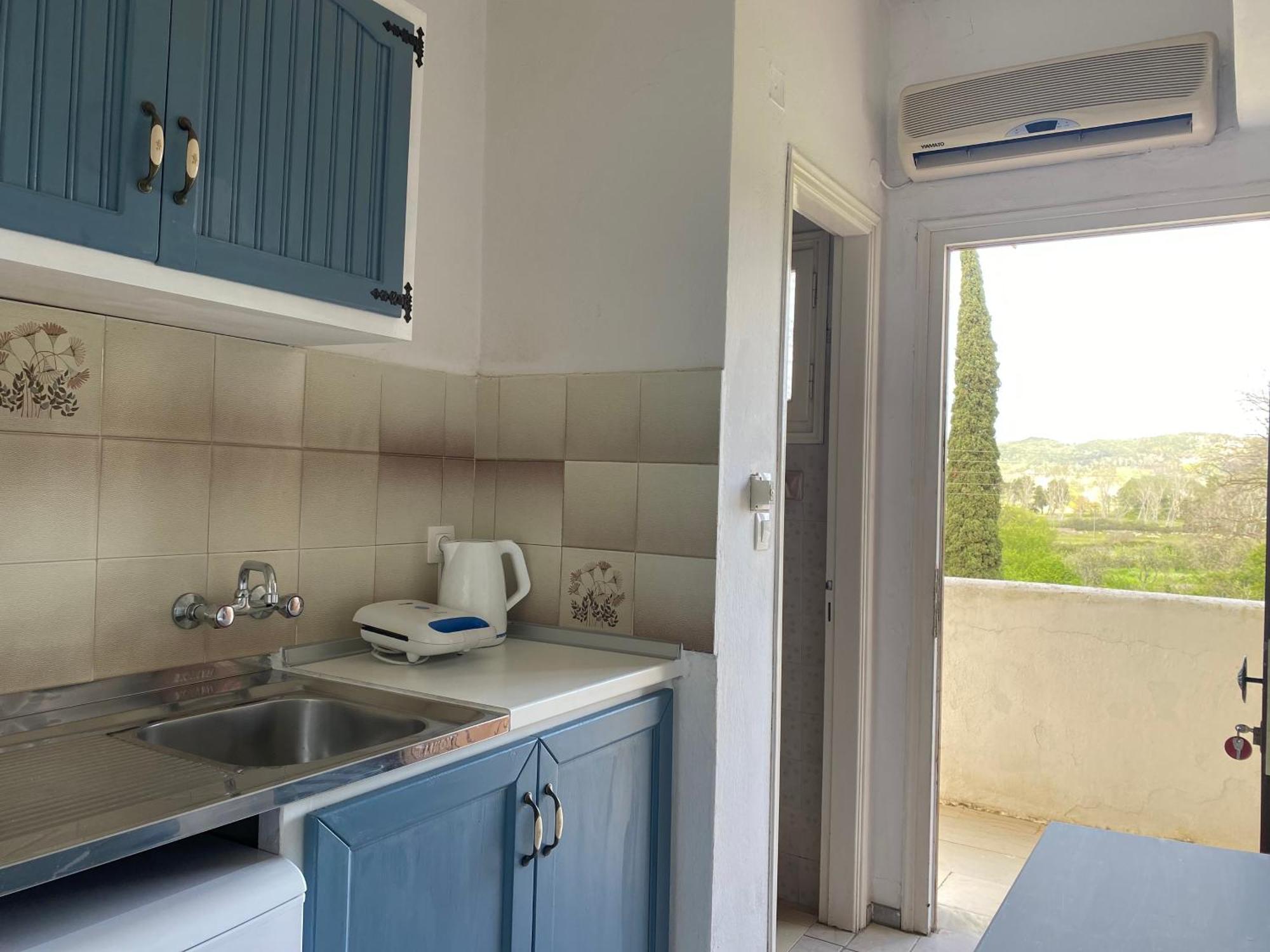 Navy Apartment With Mountain View &Private Parking Vatos Екстер'єр фото