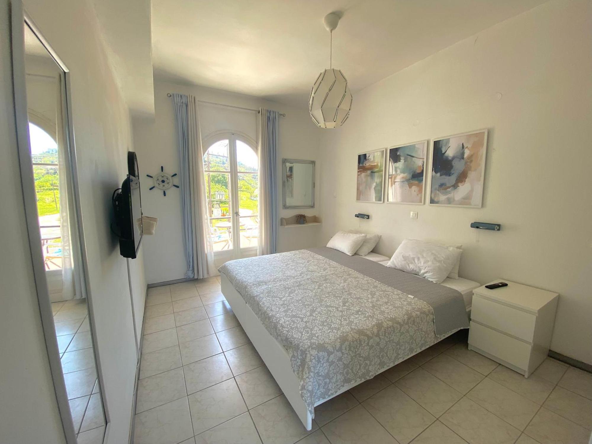 Navy Apartment With Mountain View &Private Parking Vatos Екстер'єр фото