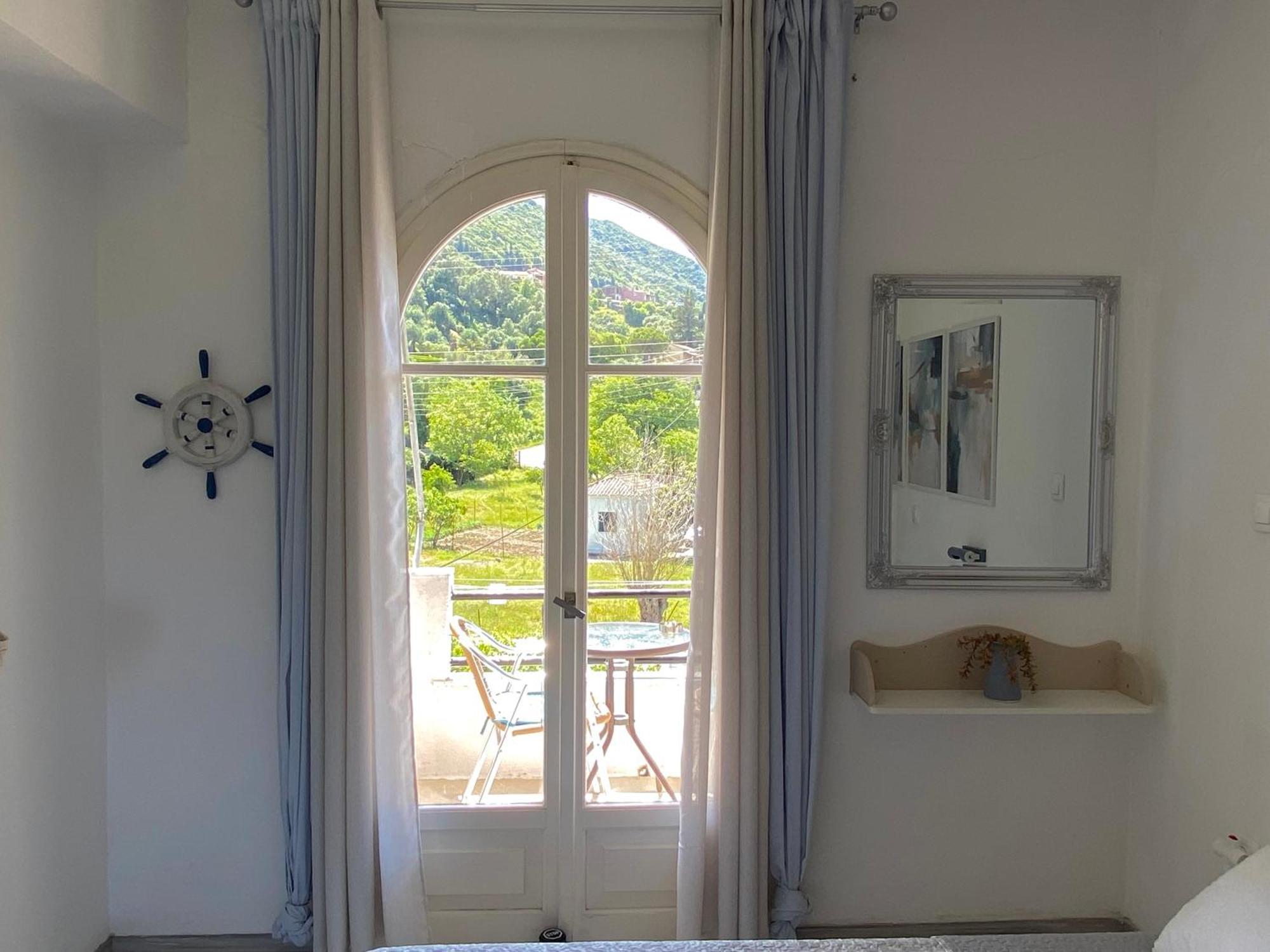 Navy Apartment With Mountain View &Private Parking Vatos Екстер'єр фото