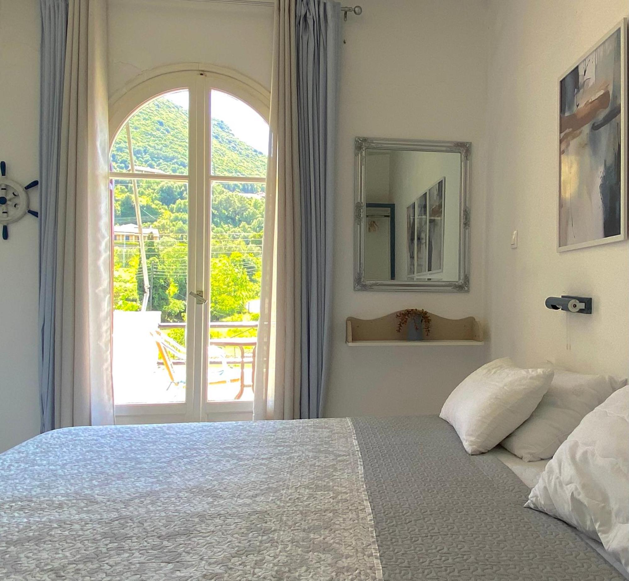 Navy Apartment With Mountain View &Private Parking Vatos Екстер'єр фото