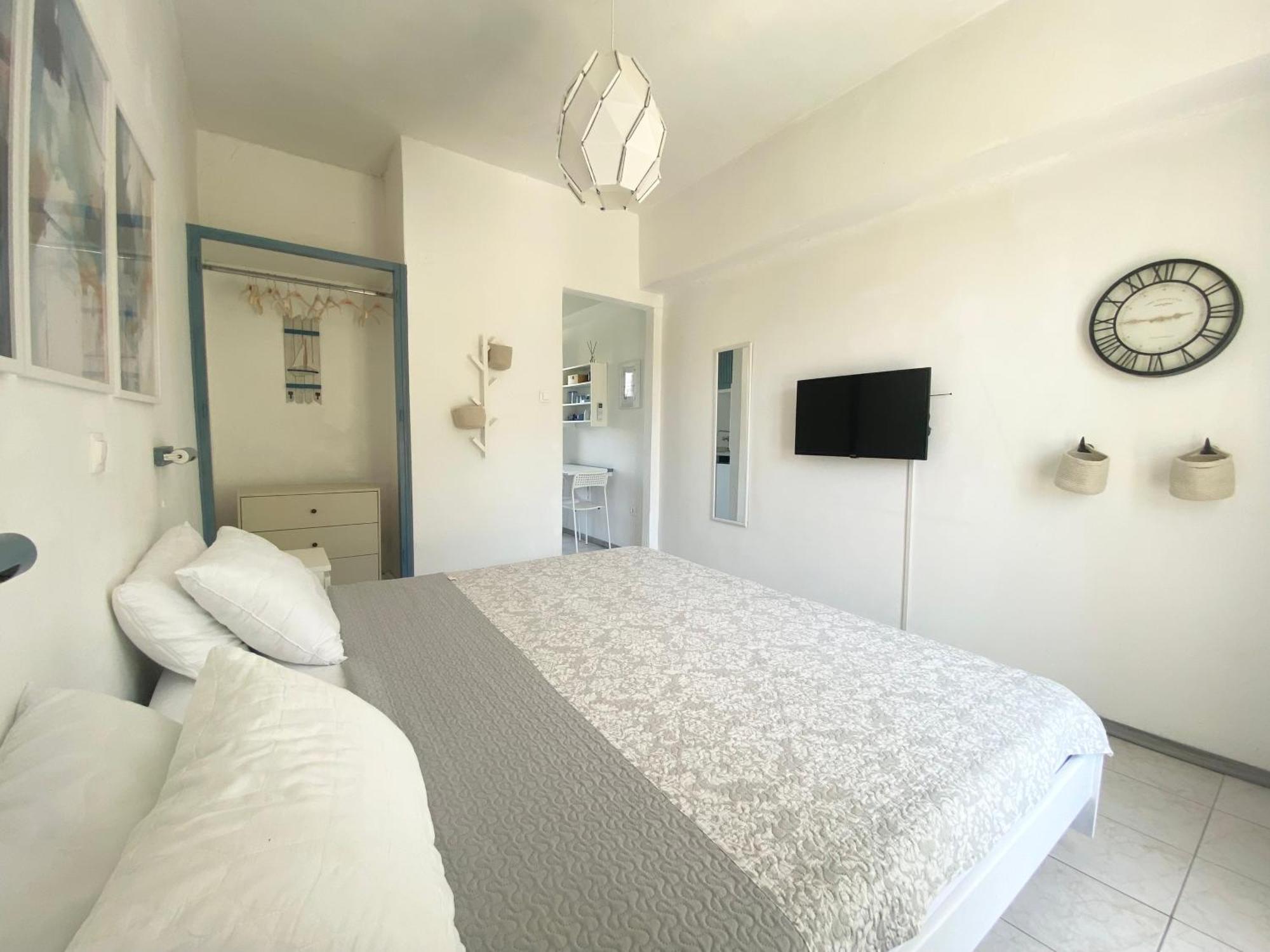 Navy Apartment With Mountain View &Private Parking Vatos Екстер'єр фото