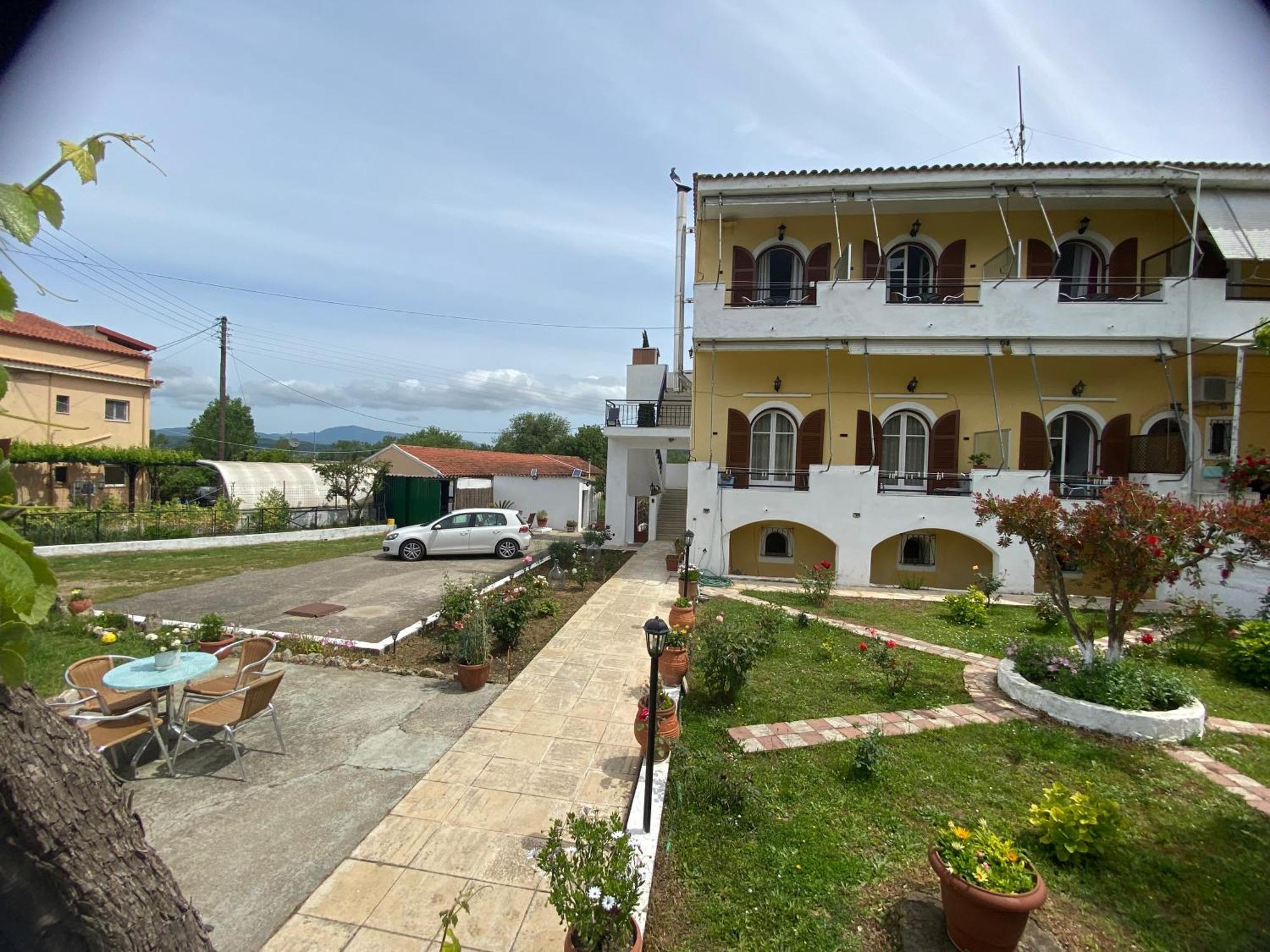Navy Apartment With Mountain View &Private Parking Vatos Екстер'єр фото