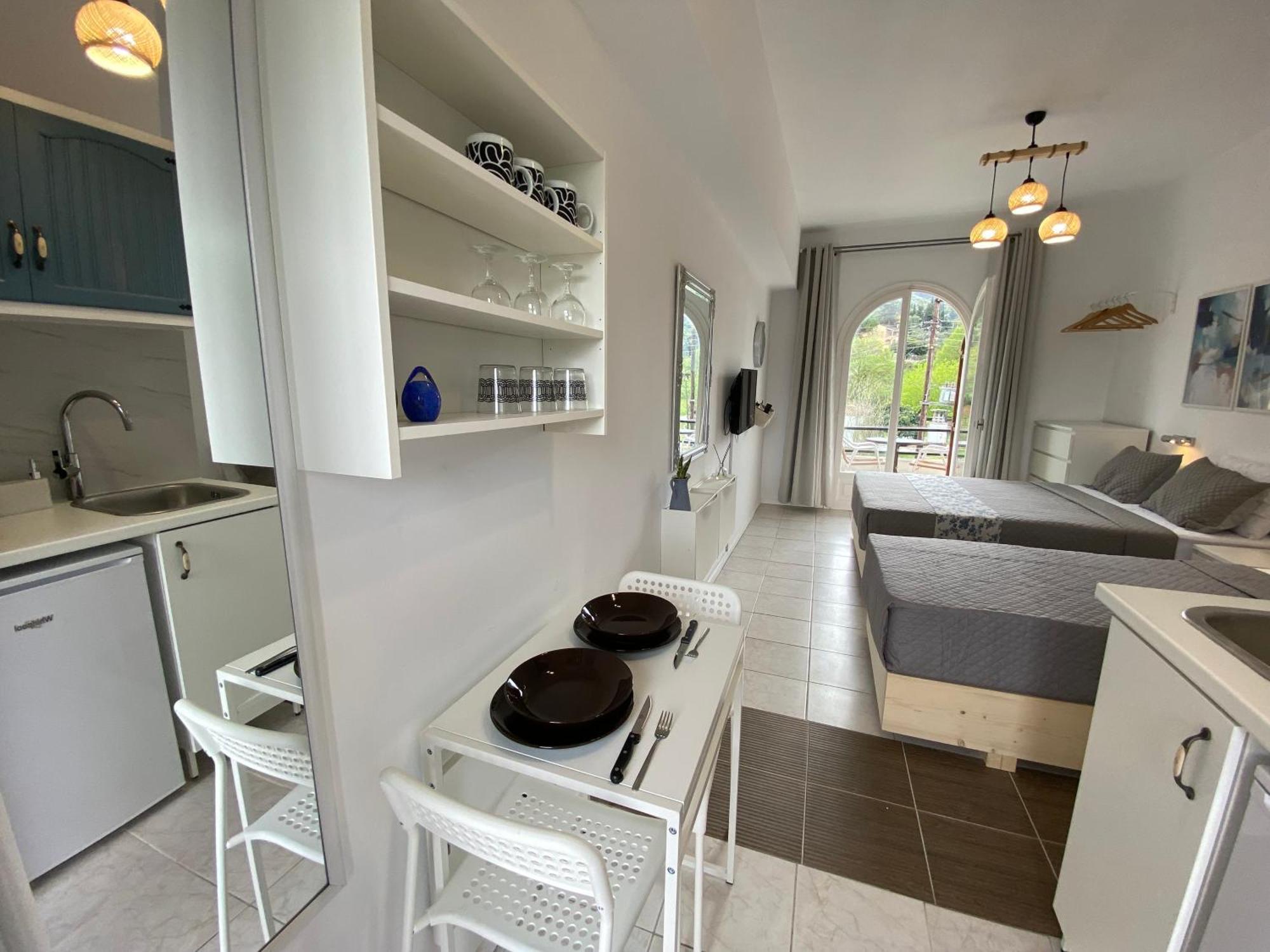 Navy Apartment With Mountain View &Private Parking Vatos Екстер'єр фото